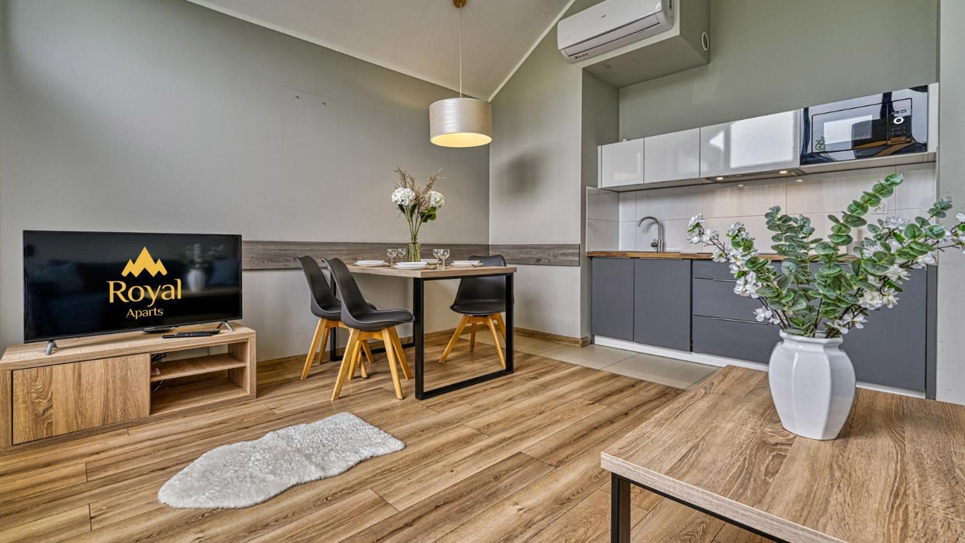 Gorna By Royal Aparts Apartment *